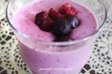 Delicious & Healthy Berry Smoothie