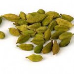 Green Cardamom ( Hari Ilaichi or Choti Ilachi)